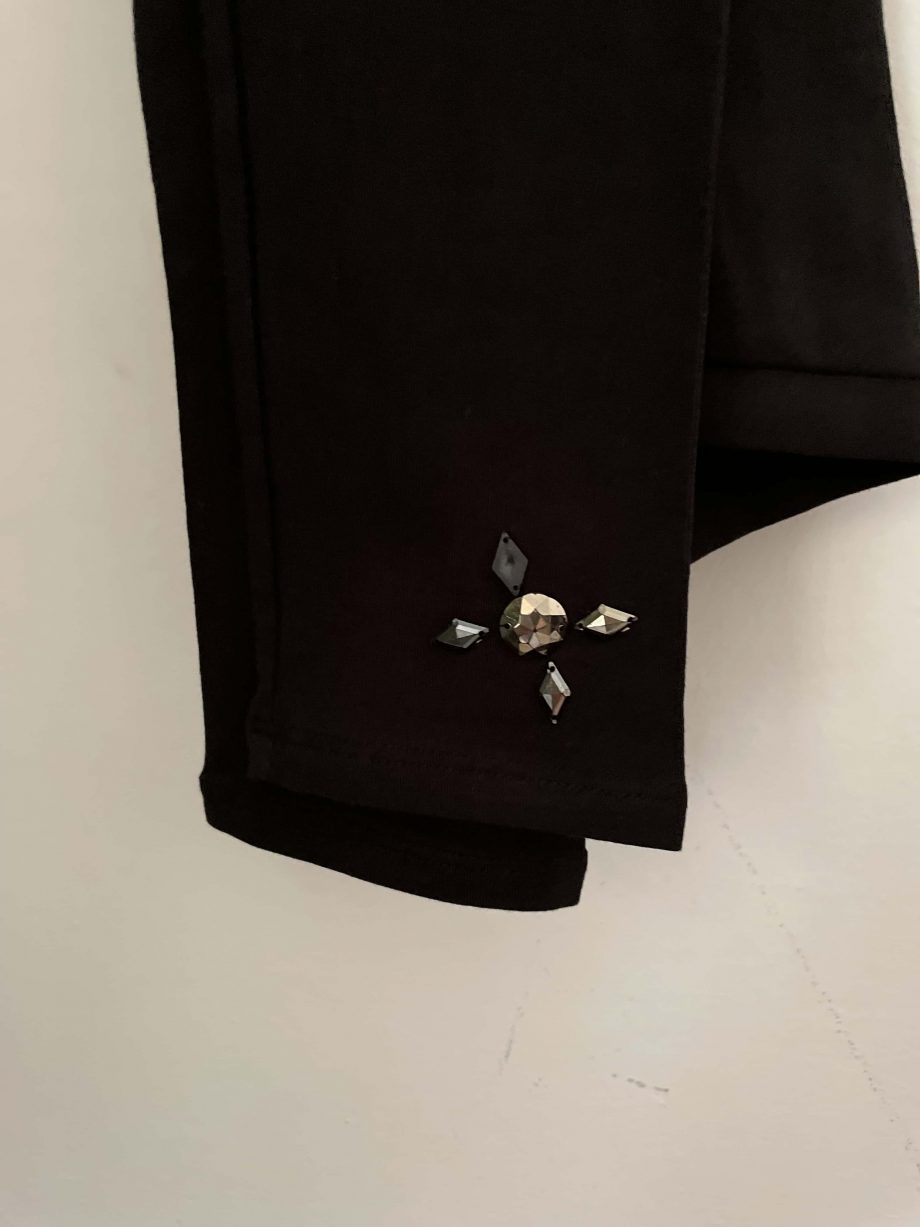 Leggings girl col. nero con applicazione pietre sul fondo