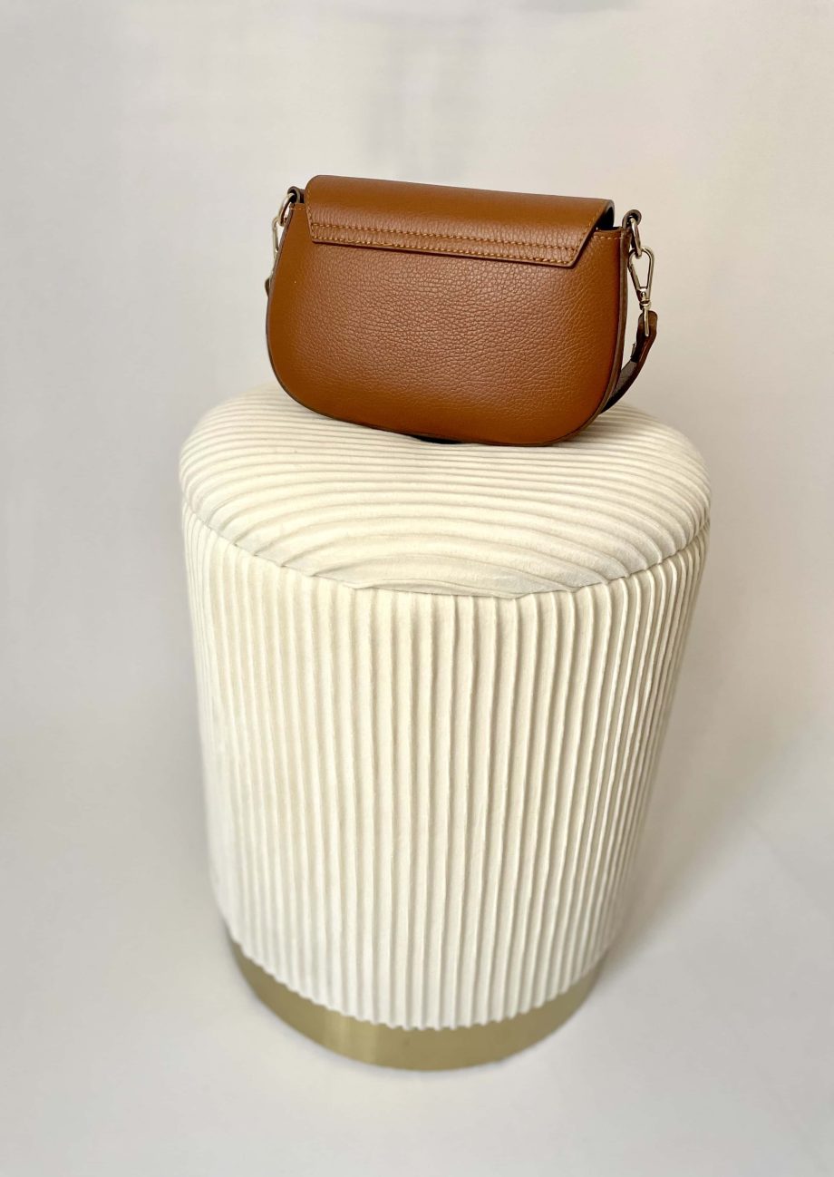 Borsa vera pelle con anello dorato