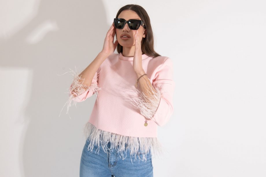 Mod. Piuma: felpa gioiello crop con piume
