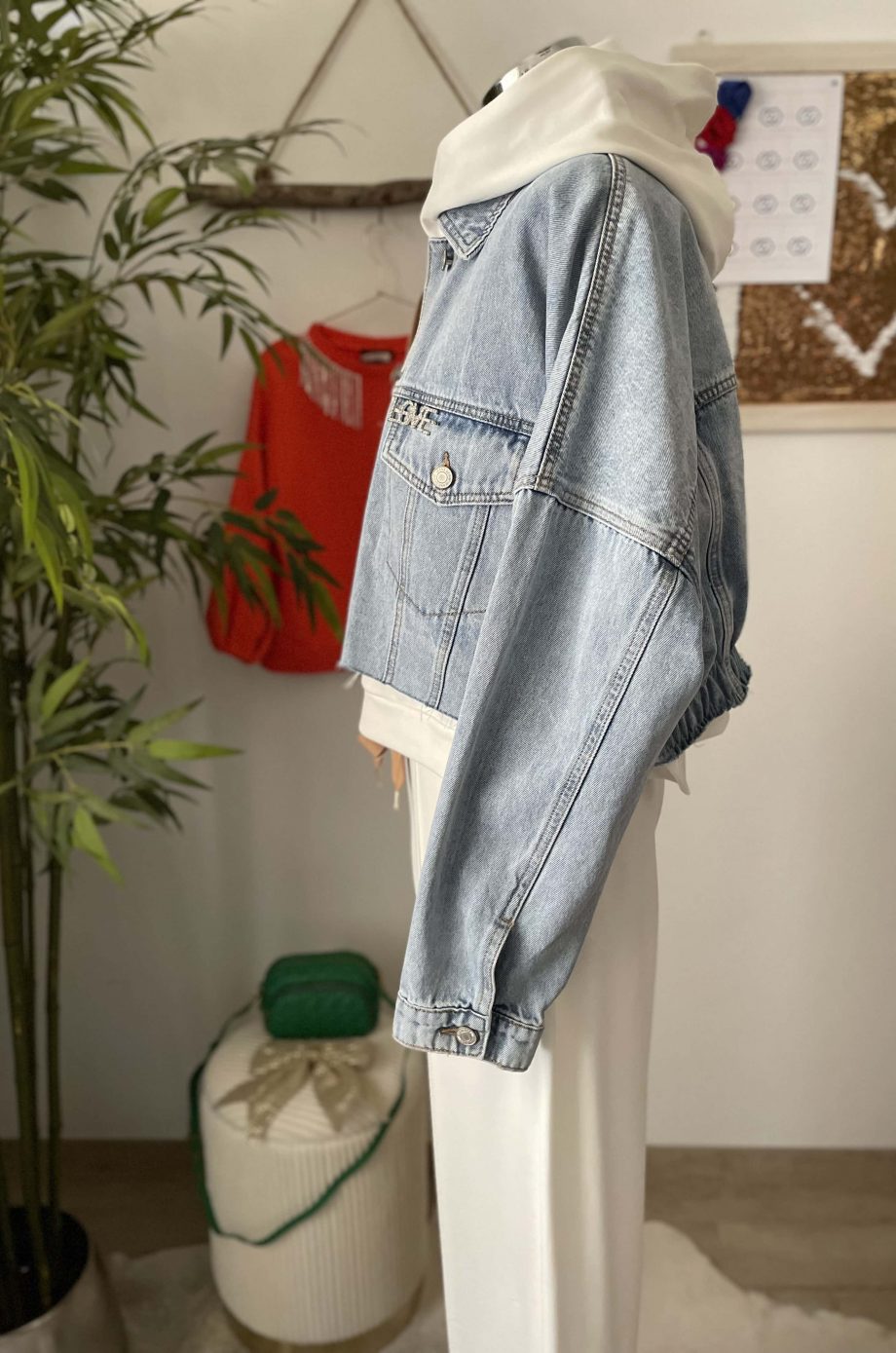 Giubbotto denim gioiello oversize cropped
