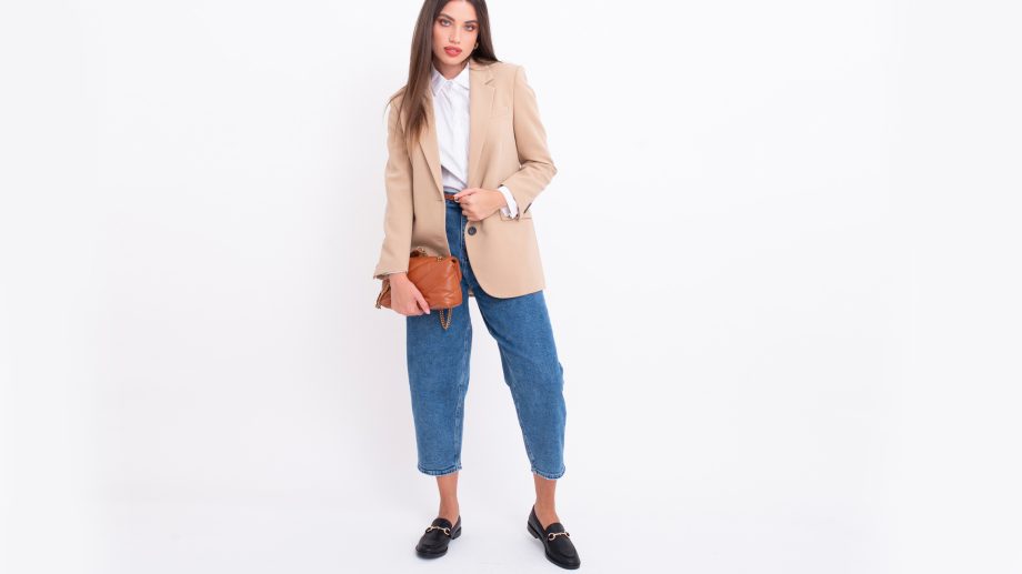 Pantalone denim: high waist/carrot fit