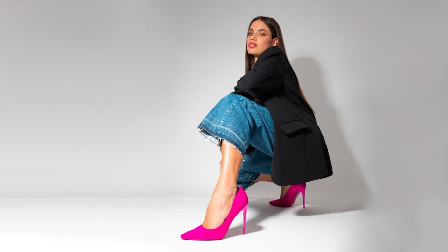 Pantalone denim: high waist/wide leg cropped