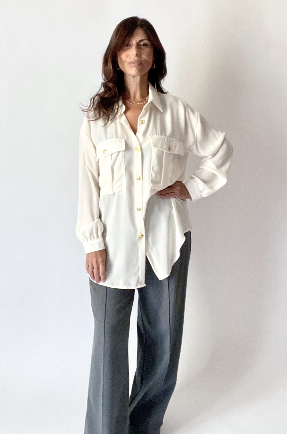 Camicia oversize con tasche col. latte