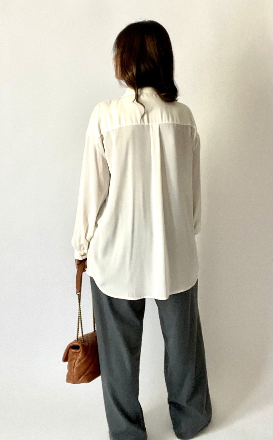 Camicia oversize con tasche col. latte