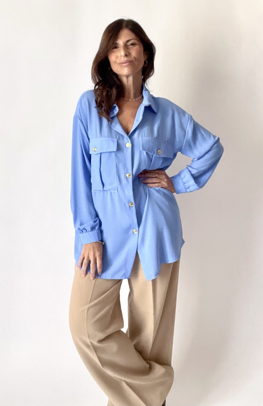 Camicia oversize con tasche col. azzurro