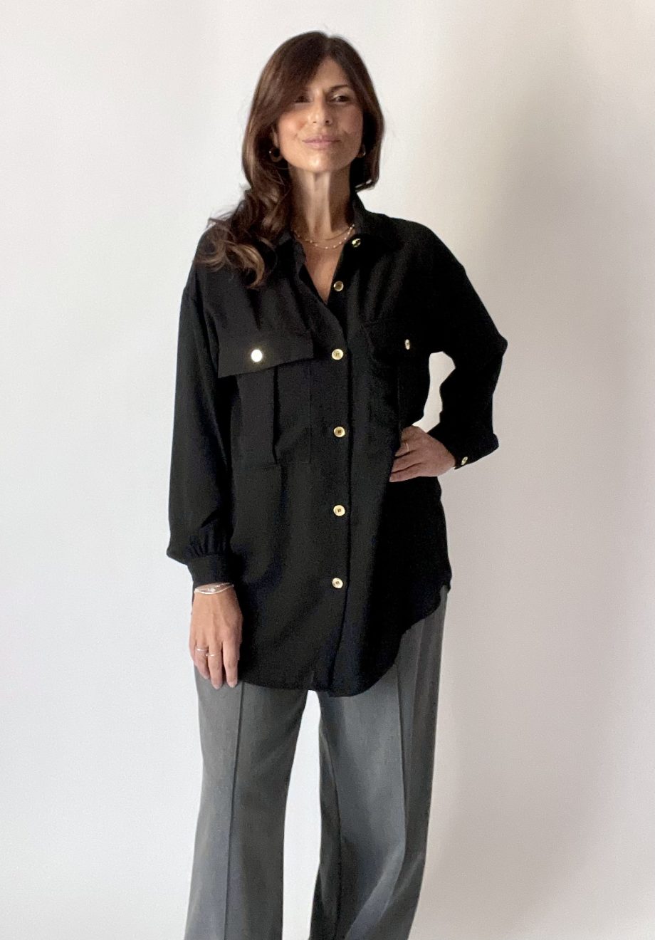 Camicia oversize con tasche col. nero