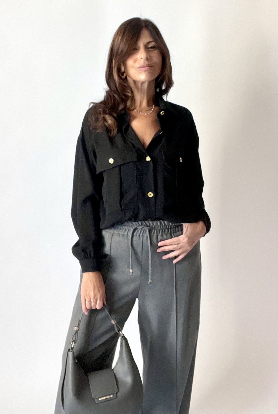Camicia oversize con tasche col. nero