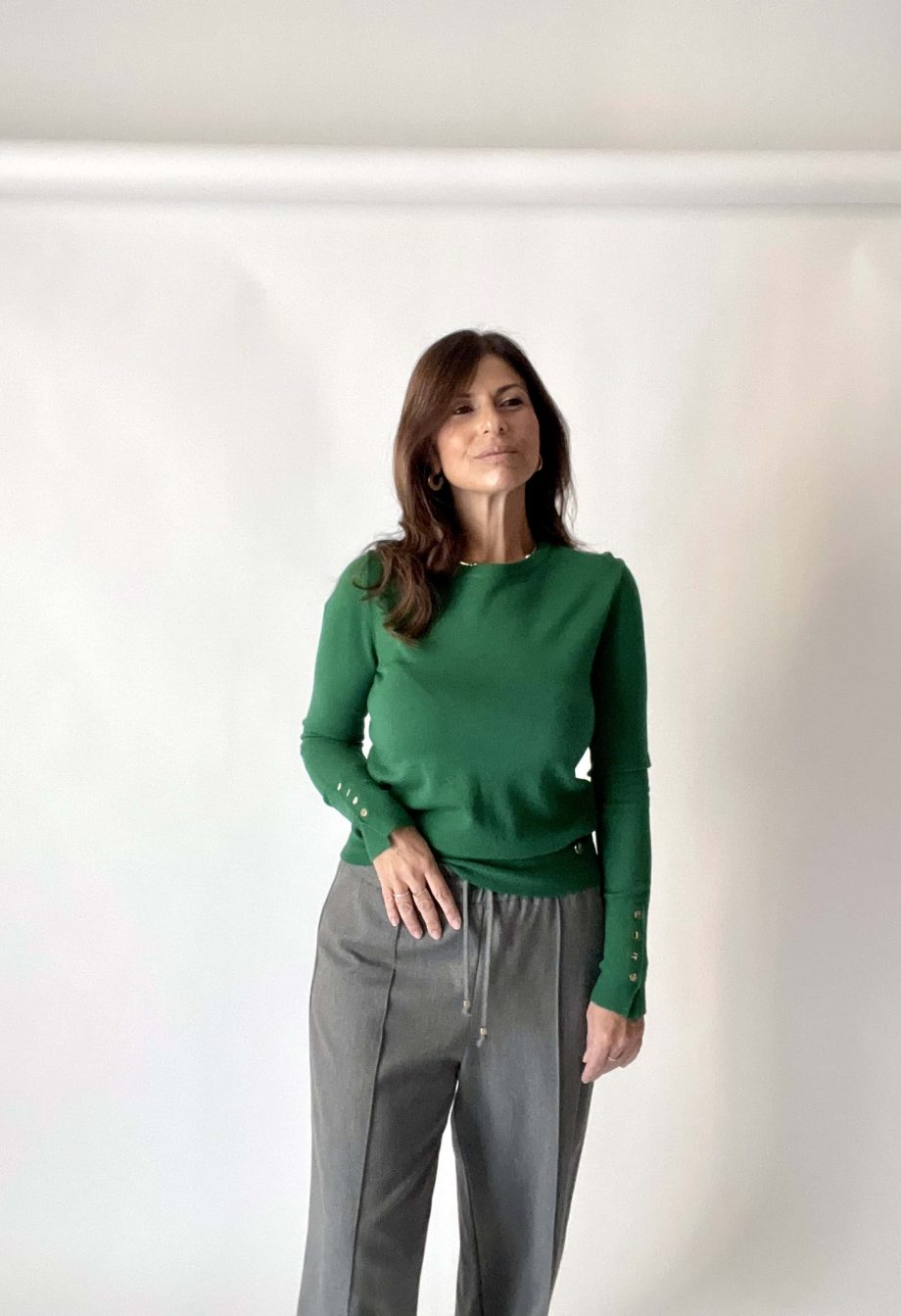 Maglia con bottoni dorati