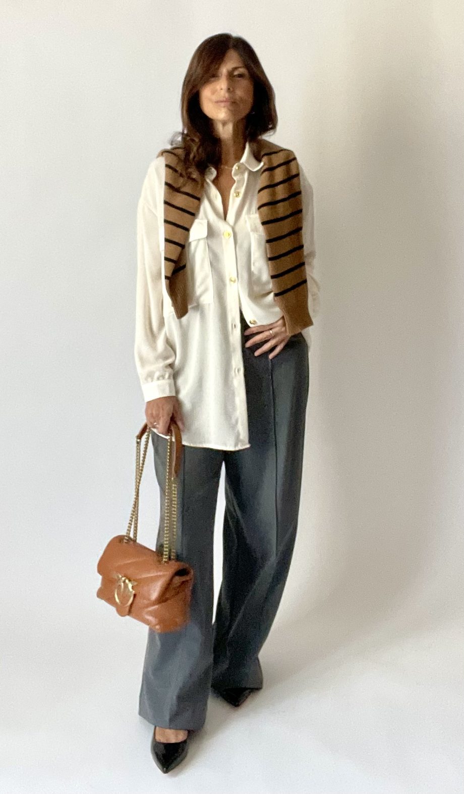 Camicia oversize con tasche col. latte